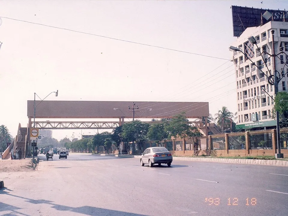 Pedestrian bridge build by Gujrat Steel on Shahrah e Faisal