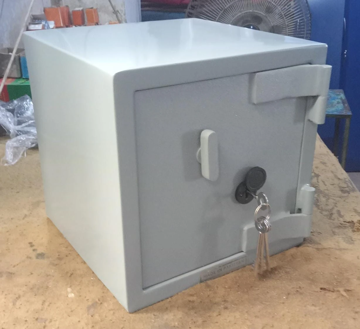 Small safe locker box for Homes