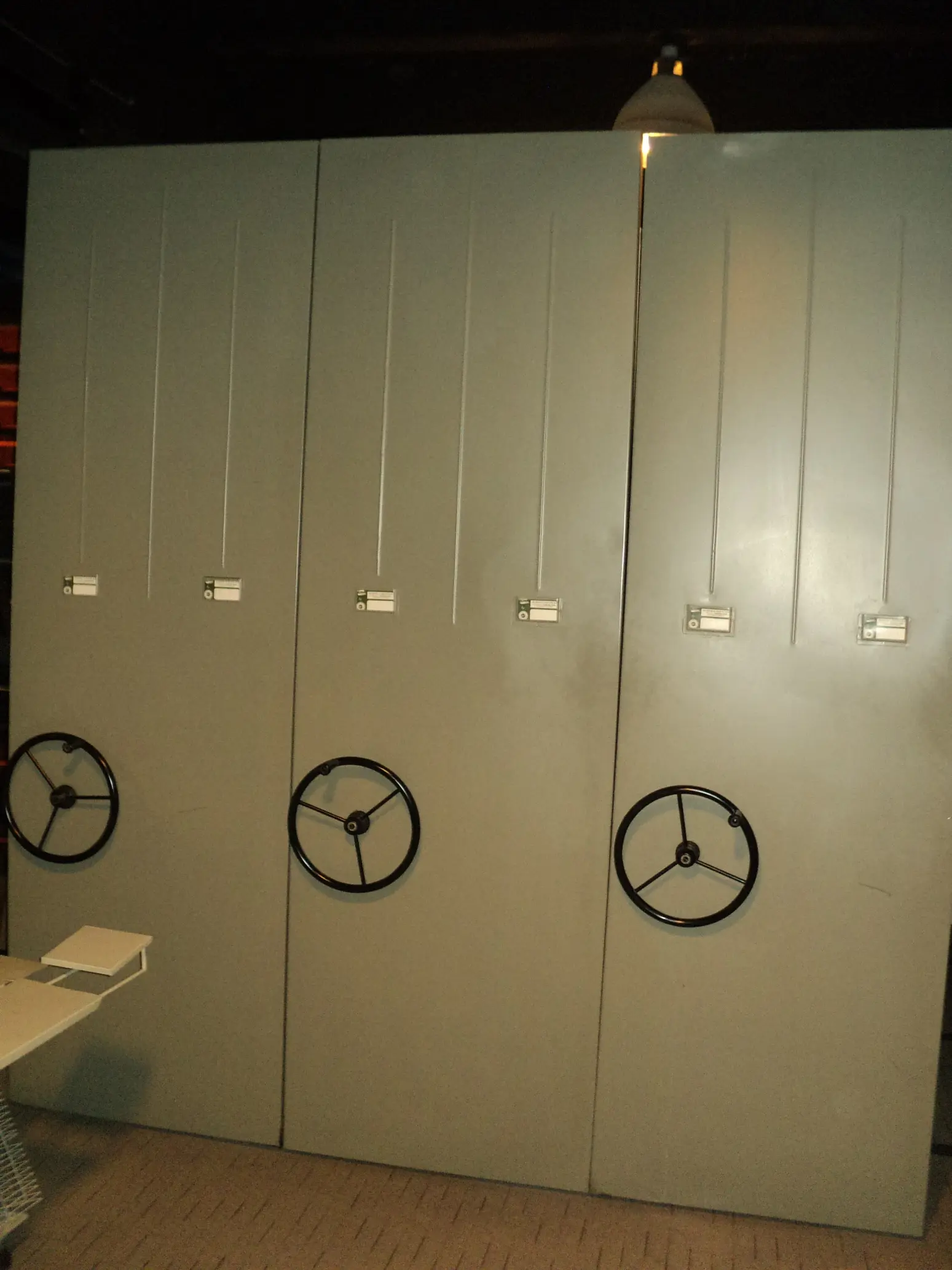 Mobile Push Rack Design 02